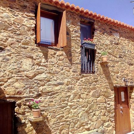 Refugio Do Raposo/Casa Deneb Villa Montes da Senhora Exterior foto